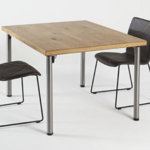 Beistelltisch mit Klappbeinen