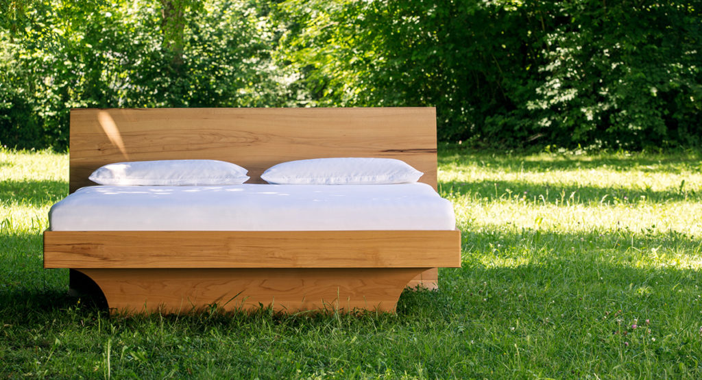 natur-massivholz-bett