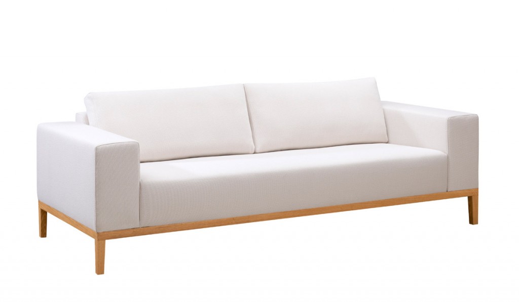 haapo-sofa-mit-holzrahmen-serafin-seitlich Sofa mit Holzrahmen «Serafin»