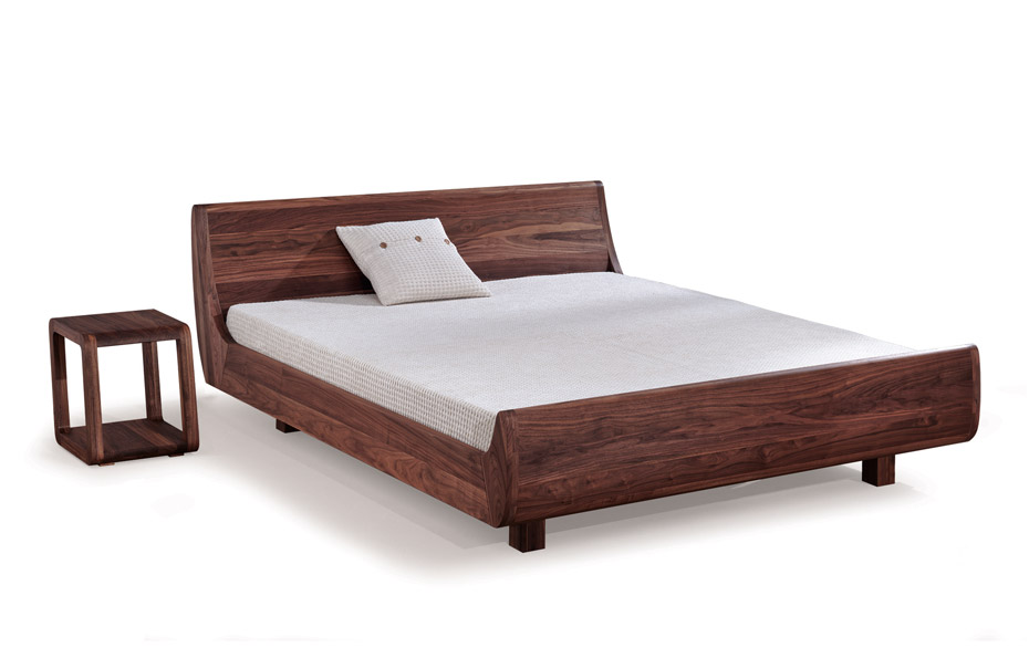 DORMIENTE_Massivholzbett-Mola_Nussbaum