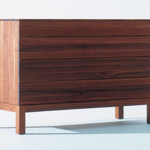 HUBERT-FELDKIRCHER_Sideboard_Ladino_schräg