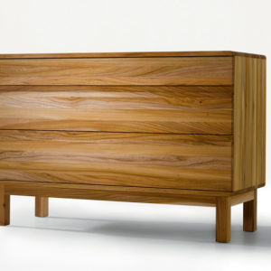 HUBERT-FELDKIRCHER_Sideboard_Matheo_schräg