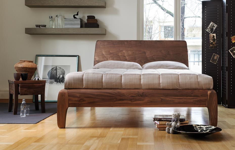 DORMIENTE-Massivholzbett_Gonda-Maxi_Nussbaum_Ambiente DORMIENTE-Massivholzbett_Gonda-Maxi_Nussbaum_Ambiente