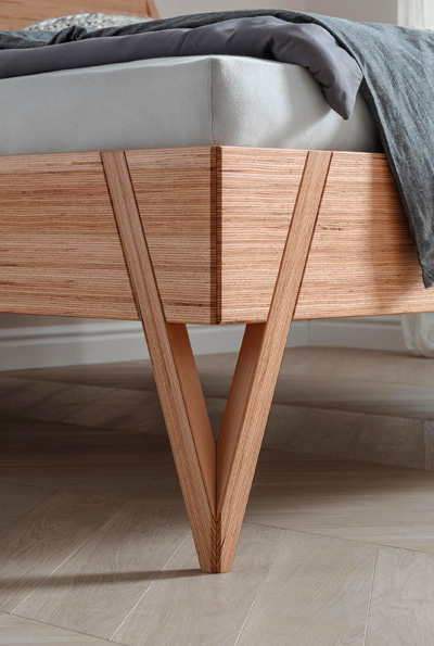 DORMIENTE-Massivholzbett_Viva_Designbuche_Detail-Fuss_1 DORMIENTE-Massivholzbett_Viva_Designbuche_Detail-Fuss_1