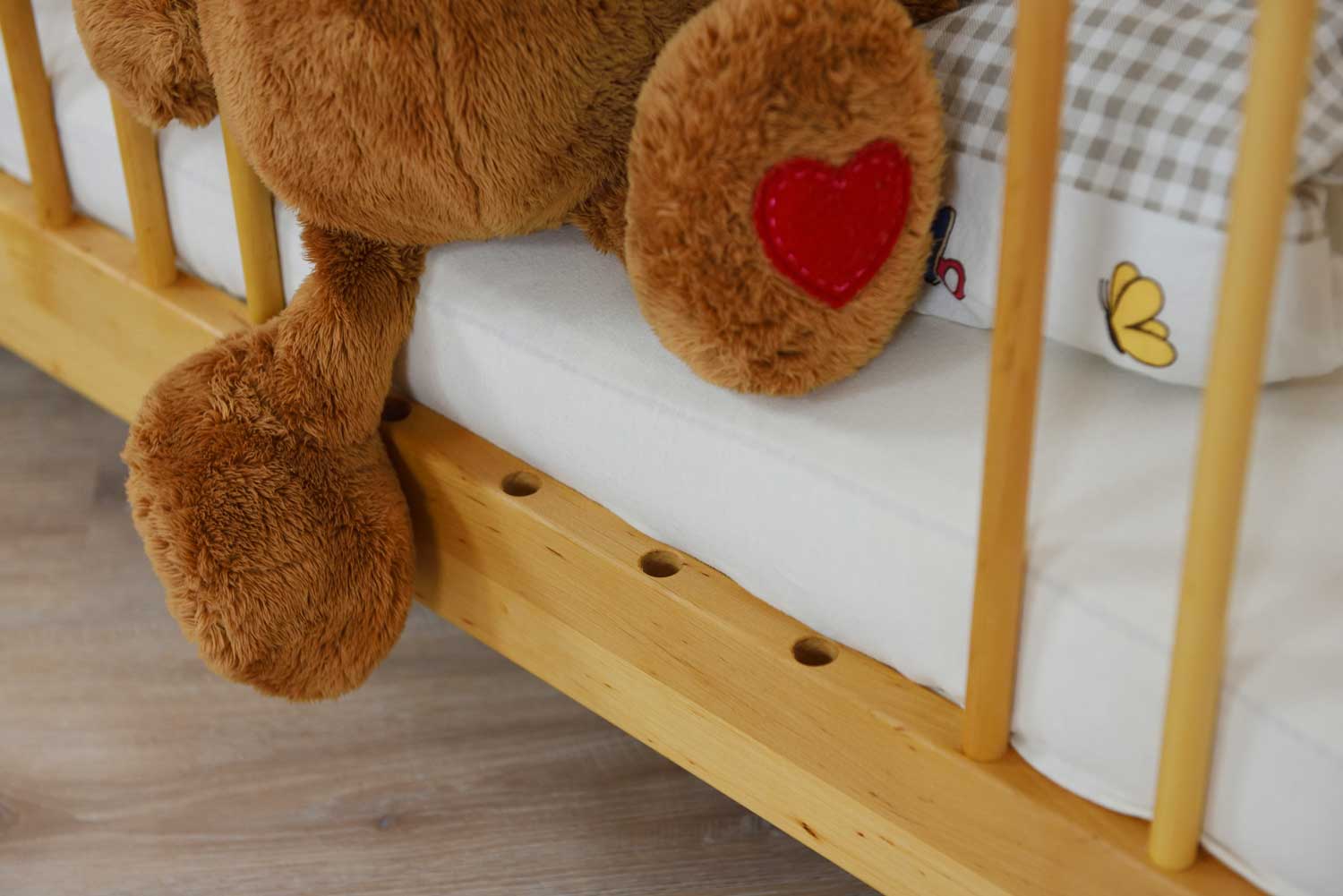 BeneVita_Triline_Babybett_Detail-Gitter BeneVita_Triline_Babybett_Detail-Gitter