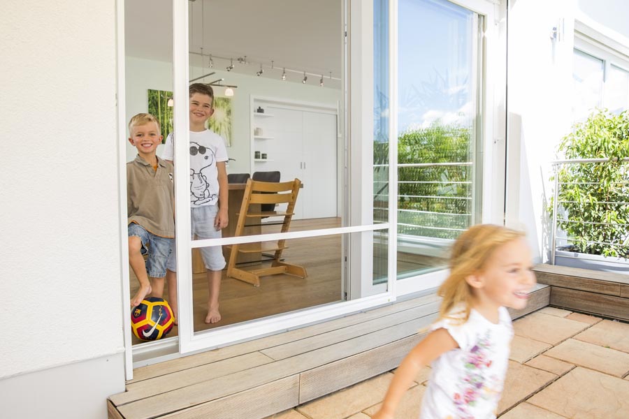 NEHER-Schiebeanlage_Kinder