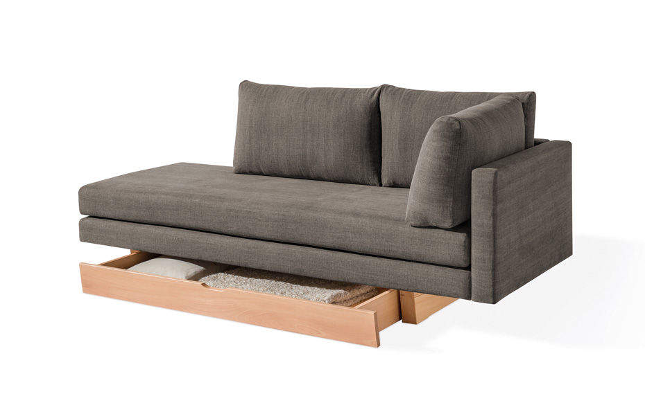 DORMIENTE-Schlafsofa_Lounge-S_Ausführung-E_Schubkasten-offen