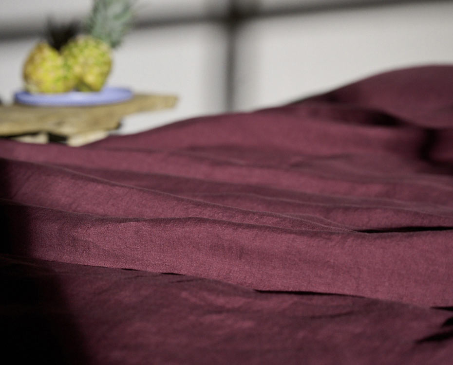 Lavie-Bettwaesche_Linus_Plum_Detail