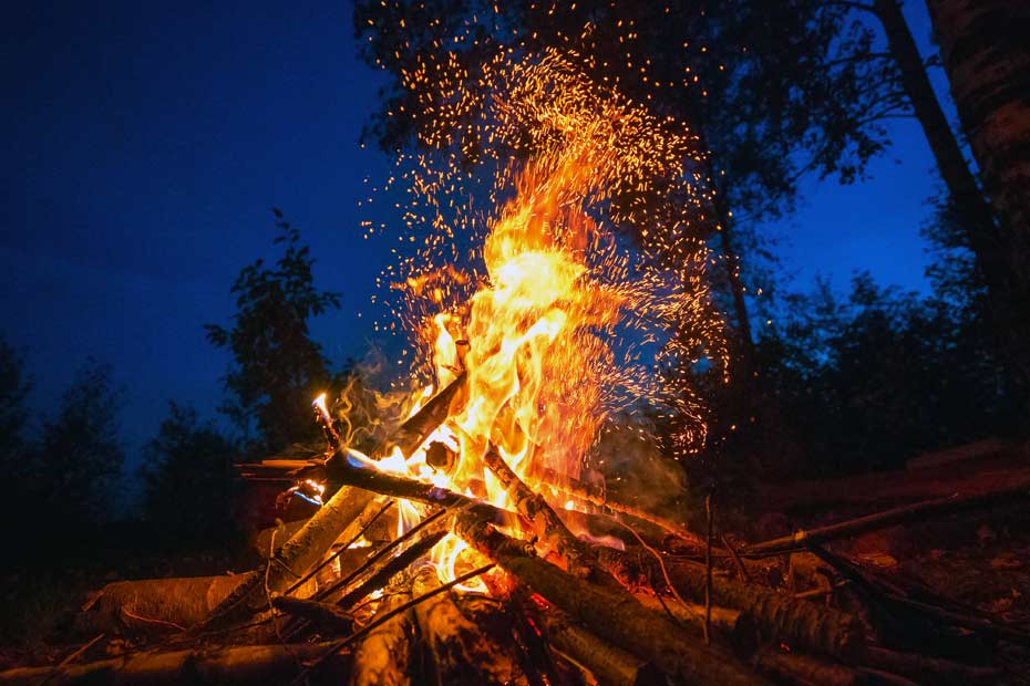 Was gibt es schöneres als die wohlige Wärme eines Feuers?