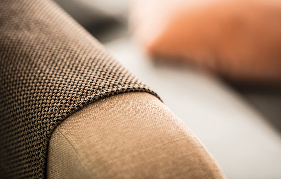 DORMIENTE-Lehnenschutz_zu-Boxspring--und-Polsterbetten_Detail