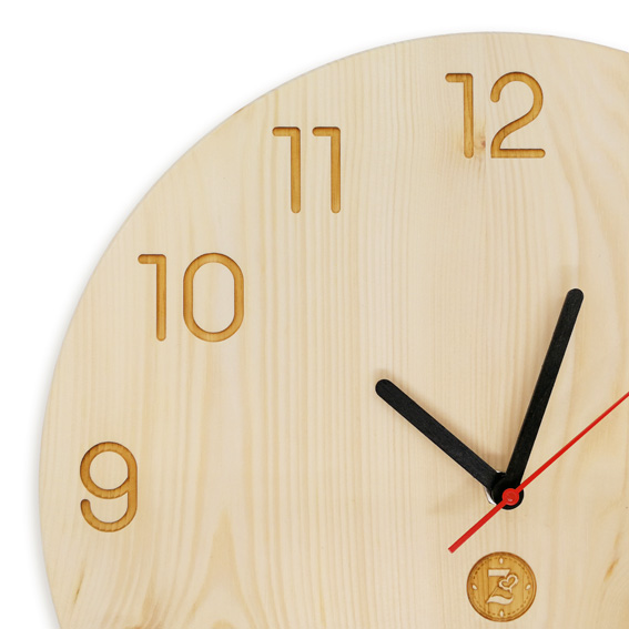 ZirbenFamilie_1301_ZirbenUhr_Detail_1