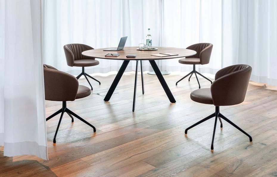 GIRSBERGER Rundtisch-Barra Round_Nussbaum_1
