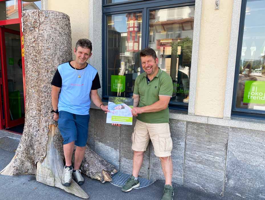 Hängematten-Wettbewerb_Gutschein-Übergabe