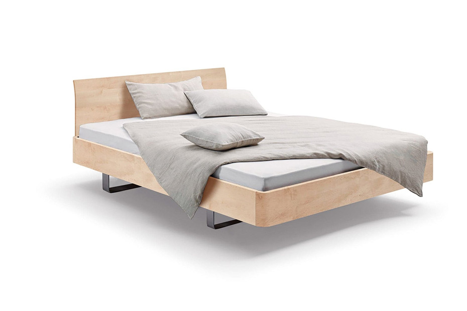 HolzManufaktur_Massivholzbett-ComCi_Metalkufen_3