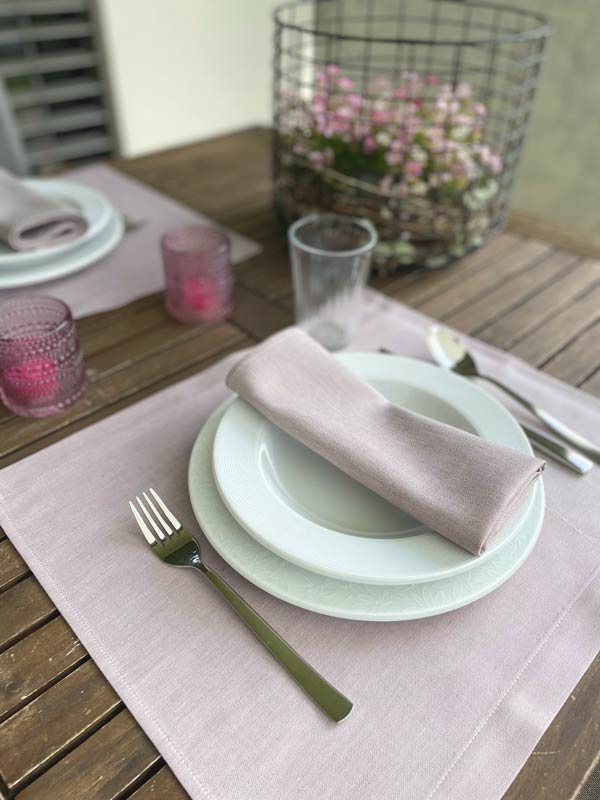 ÜBELHÖR_Halbleinen-Tischwäsche_Loriella_mauve_1