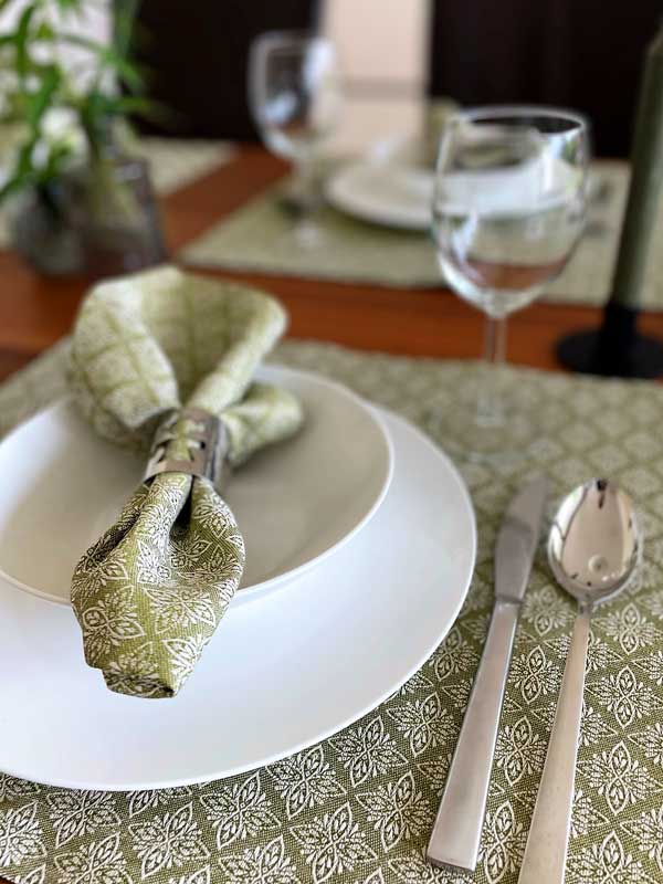 ÜBELHÖR_Halbleinen-Tischwäsche_Ornament-2_olive_2