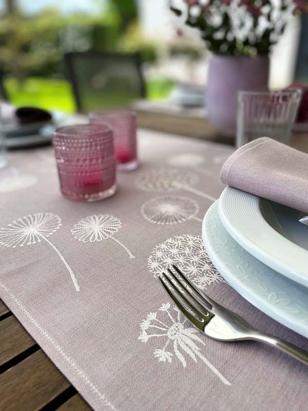 ÜBELHÖR_Halbleinen-Tischwäsche_Pusteblume_mauve_2