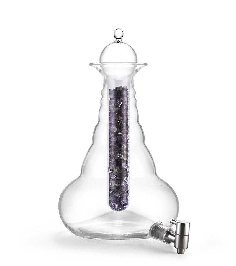 Berg-&-Kraft_Karaffe-Beauty_Basic_mit-Glasdeckel_Edelsteine
