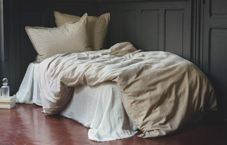Journey-Living-Bettwaesche_Traboules_Bett