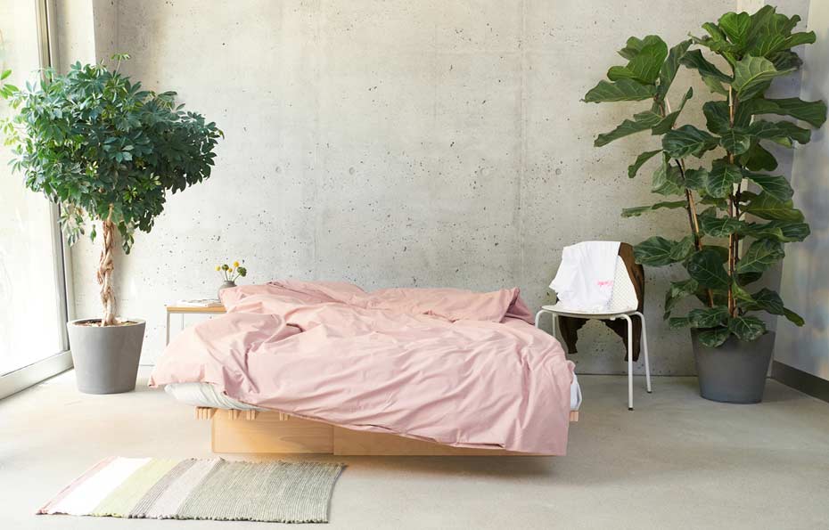 Lavie-Bettwaesche_Louise_Ash-Rose_Bett2