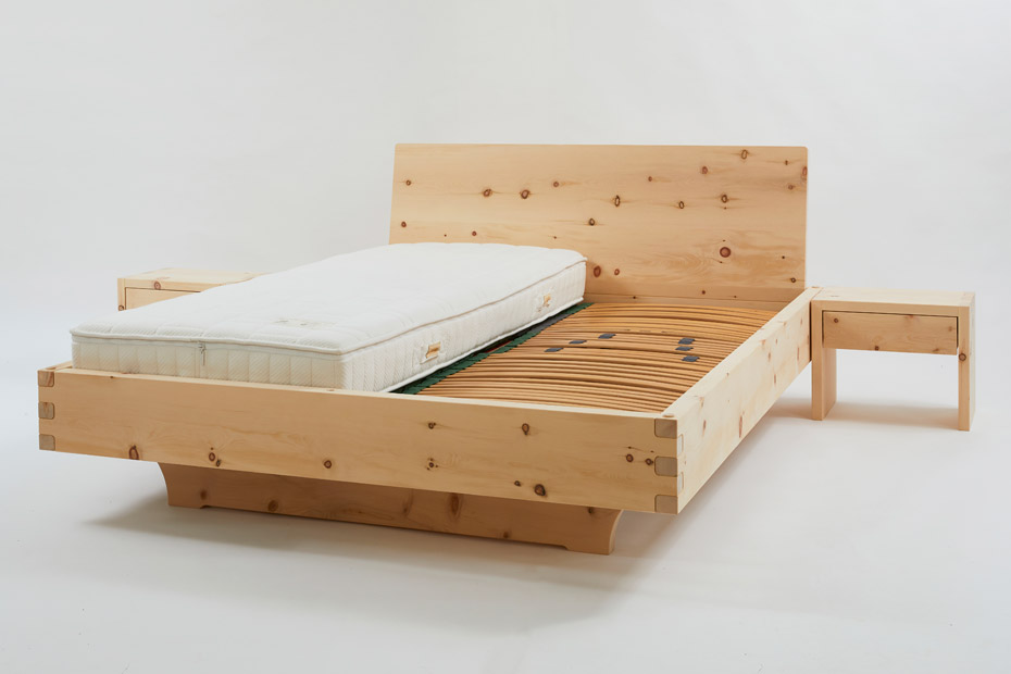 Mondholz-Bett-Argento-Luna_Aufbau-6