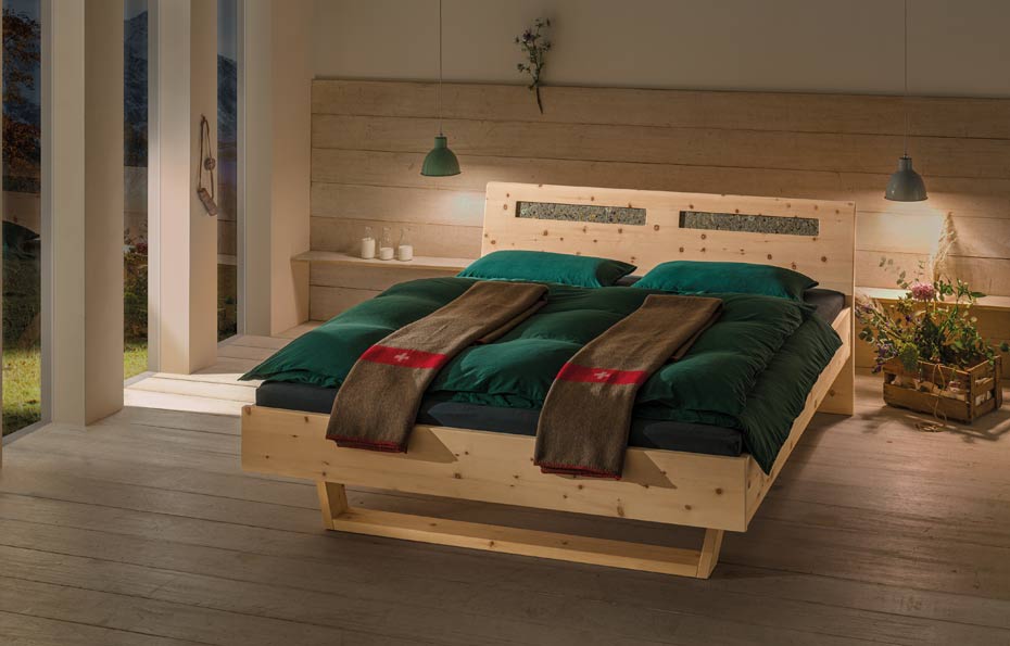DORMIENTE_Massivholzbett_Pinar_2_Ambiente