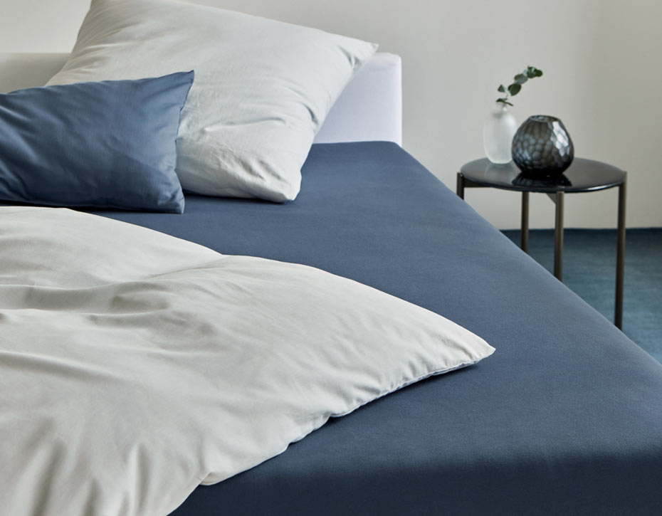 COTONEA_Bio-Fixleintuch_Prima-Doppeljersey_Farbe_Steinblau_3